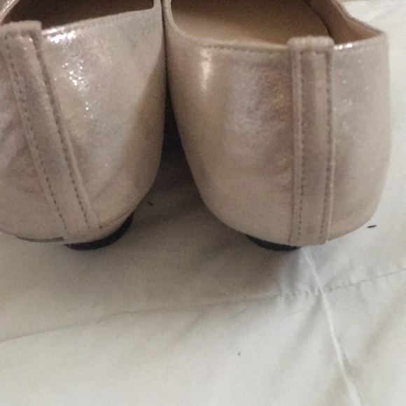 Shoes - Picture 2 of 4